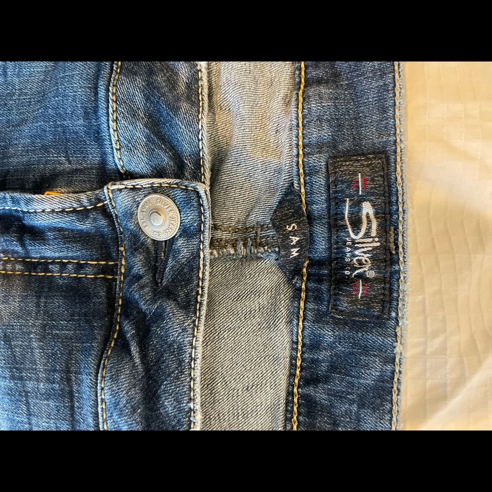 Silver Jeans Co. Distressed Ankle Jean Size 22 EPOC